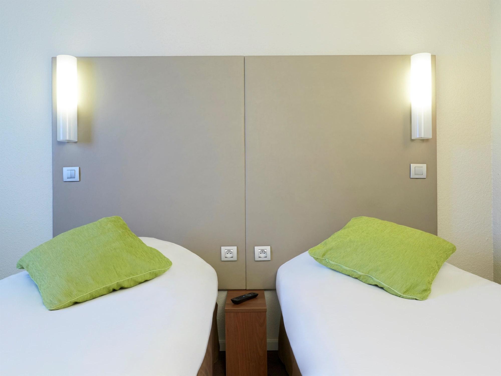 Hotel Morangis Orly Exterior photo