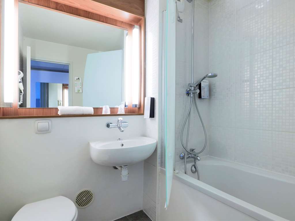 Hotel Morangis Orly Room photo