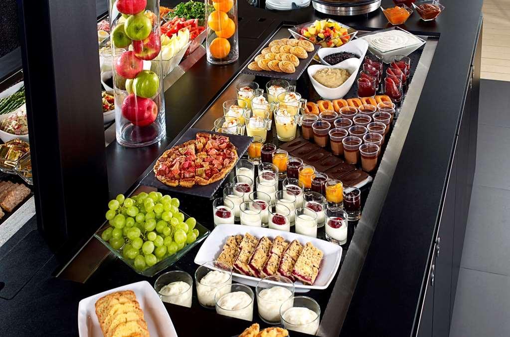 Hotel Morangis Orly Restaurant photo